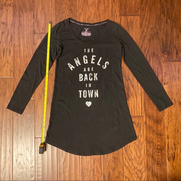 Victoria’s Secret Sleep Tee. - Picture 2 of 4